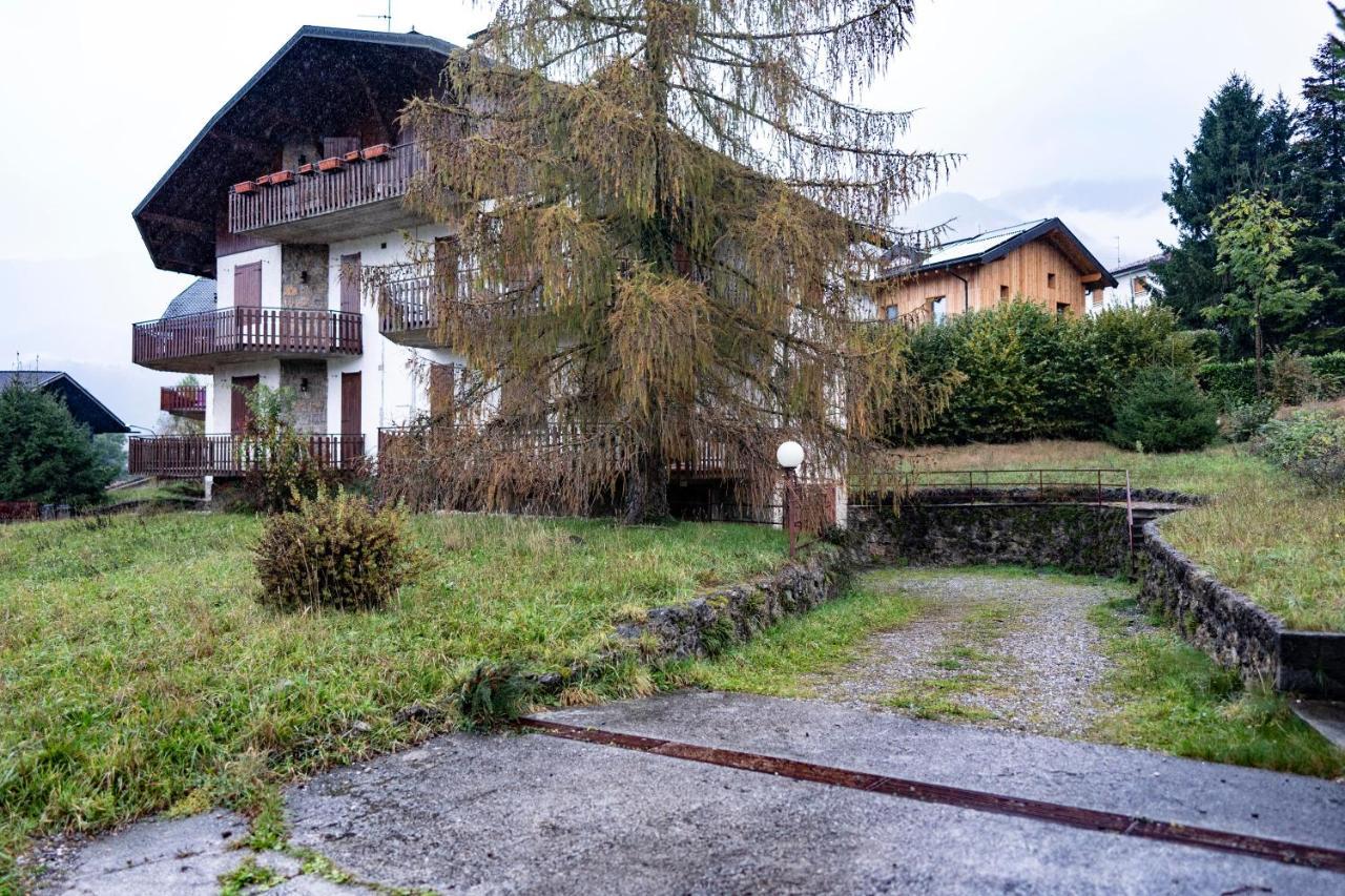 カスティオーネ・デッラ・プレゾラーナ181 - Casa Arcobaleno Tra Le Alpi, Piste Da Sci A 15 Minutiアパートメント エクステリア 写真